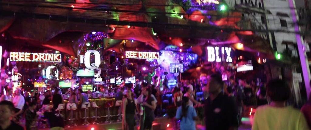 Phuket New Era Guesthouse מראה חיצוני תמונה